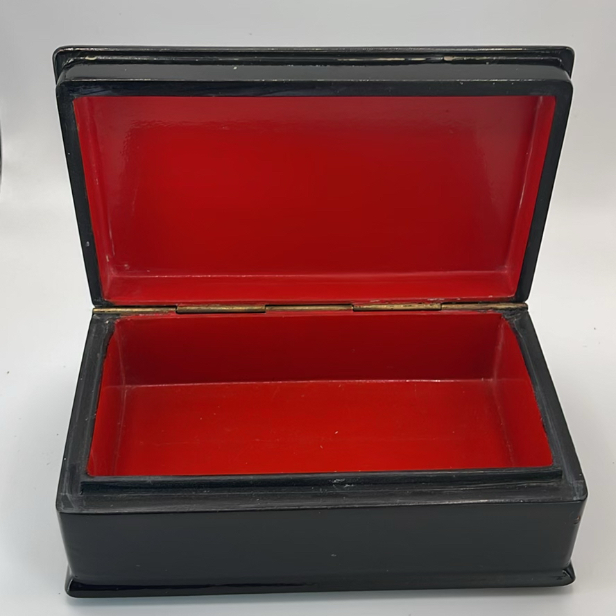 Fedoskino Russian Lacquer Box 1980 - image 4 of 8