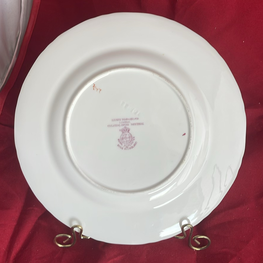 Vintage Royal Doulton And Royal Worcester Plates - image 12 of 18
