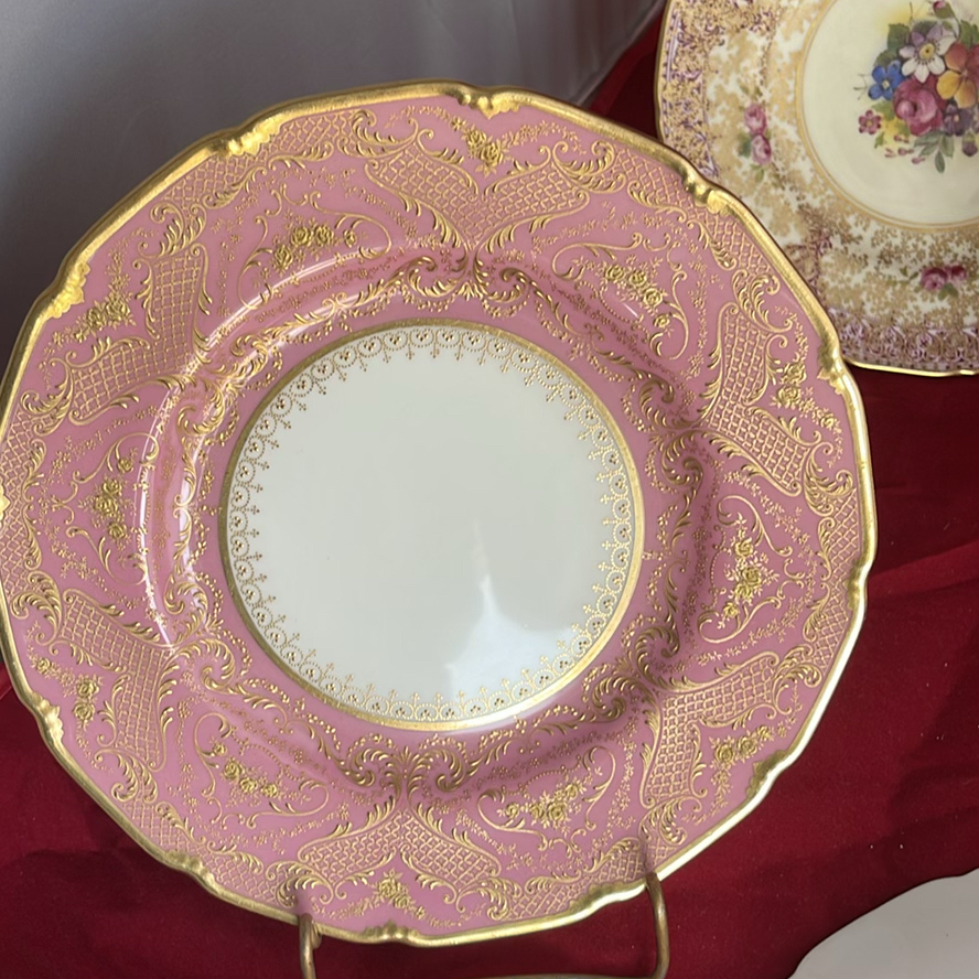 Vintage Royal Doulton And Royal Worcester Plates - image 6 of 18