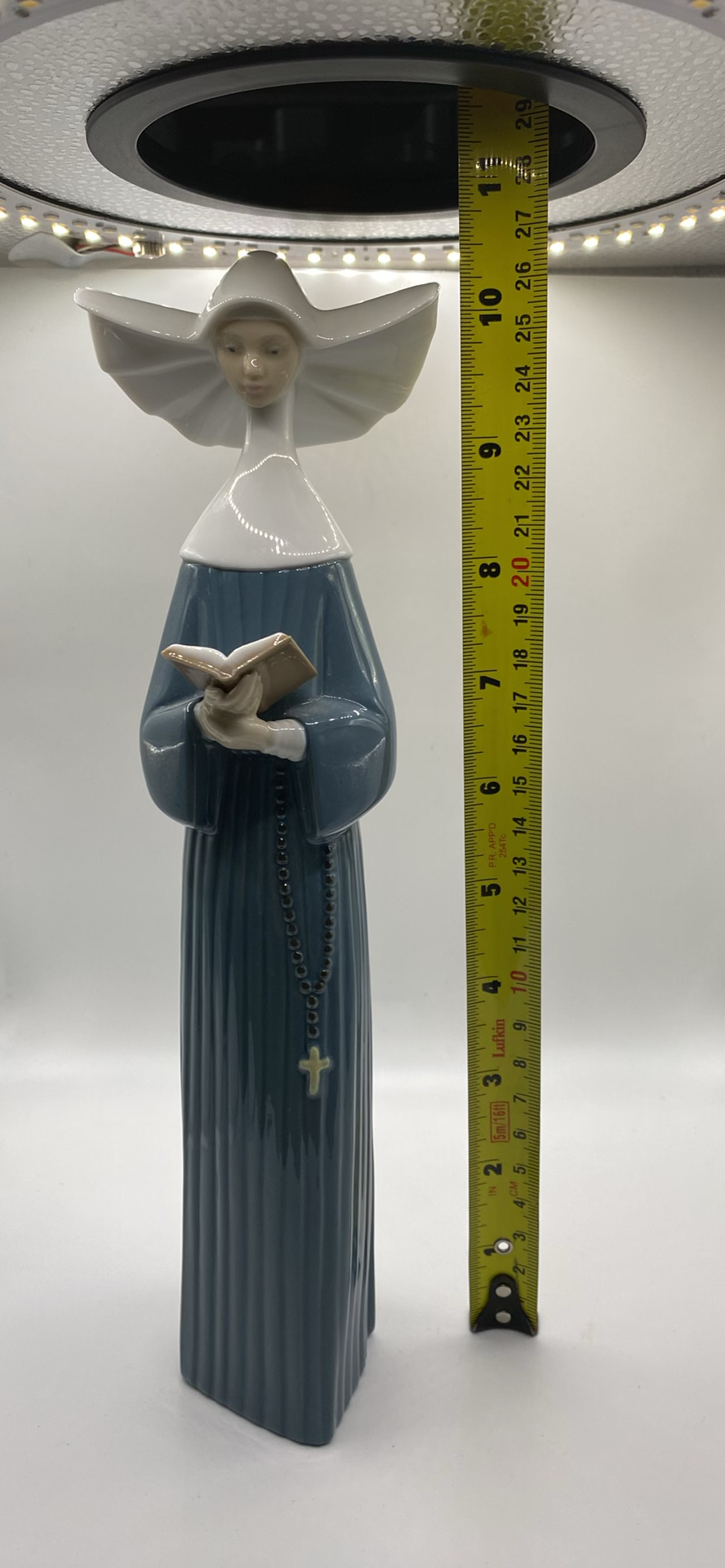 Lladró Porcelain Nun Figurine Prayerful Moment - image 1 of 5