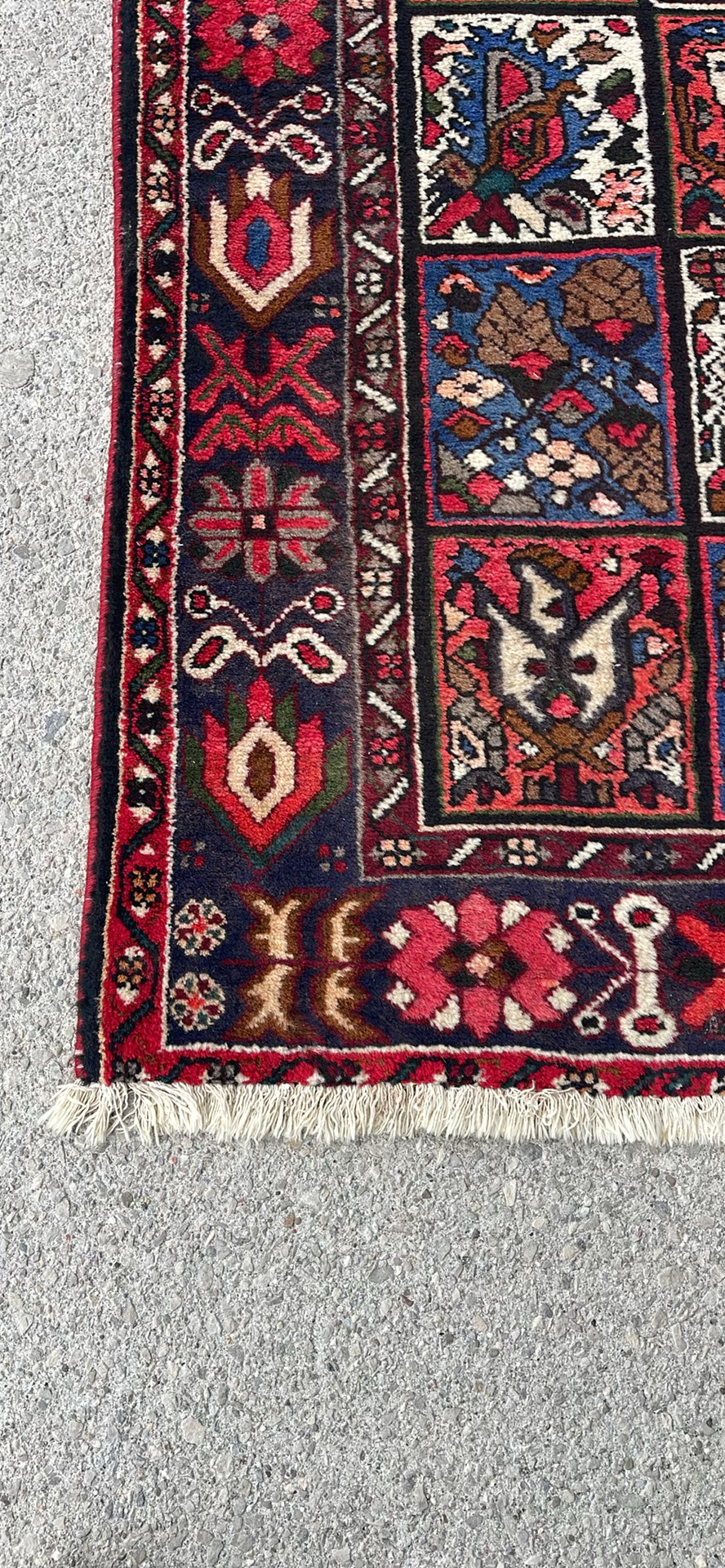 Vintage Persian Bakhtiari Rug - image 3 of 11