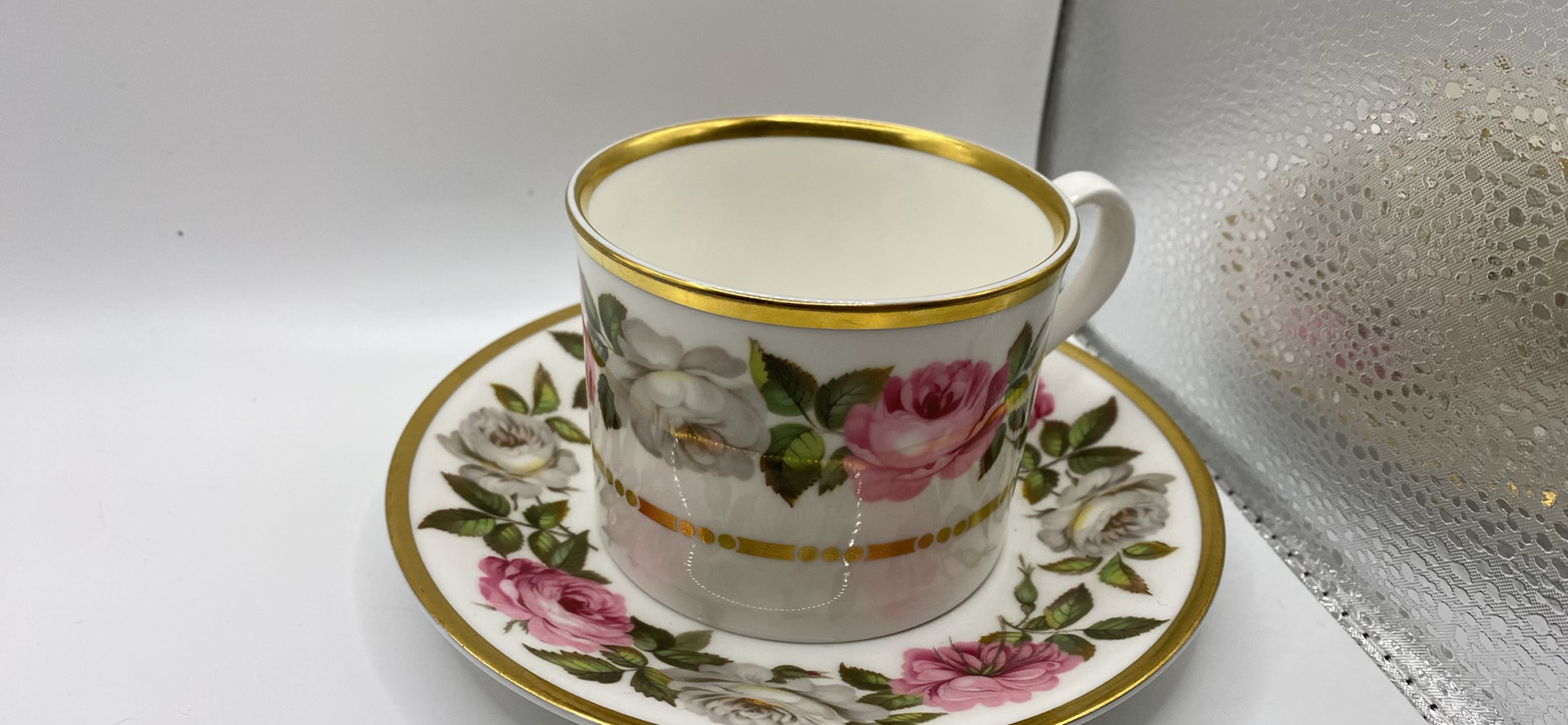 Royal Worcester Royal Garden teacup and saucer Set  - image 8 of 12