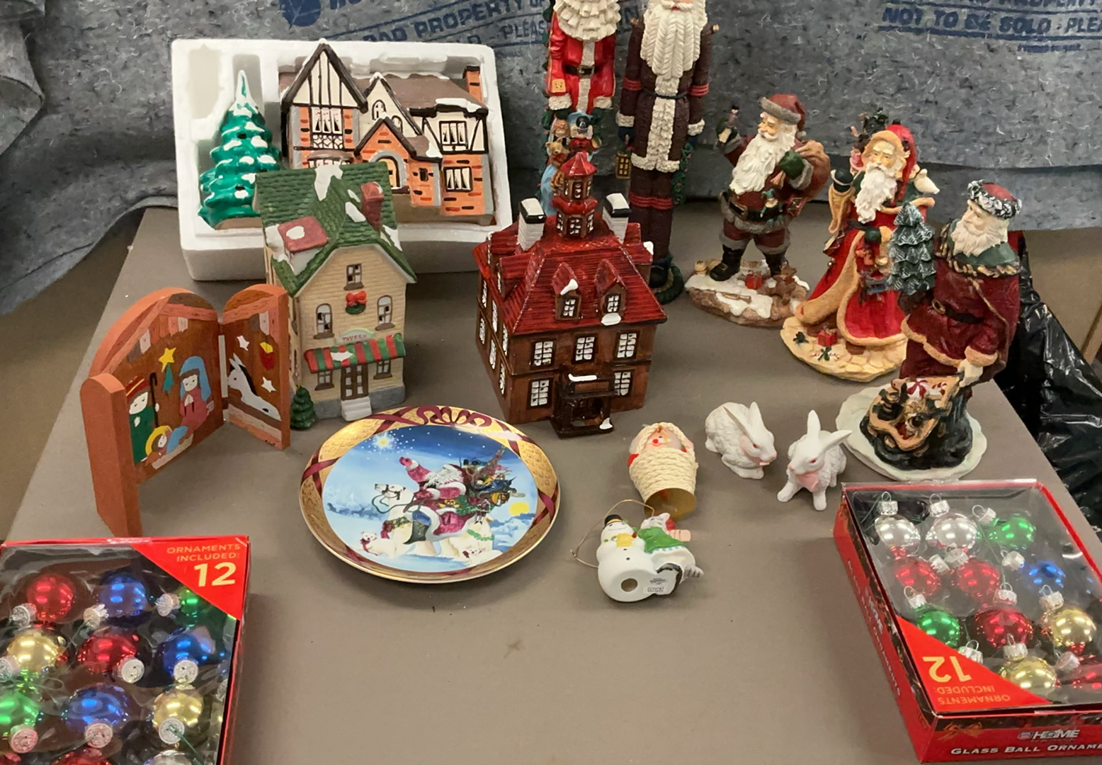 Holiday Decor - image 1 of 9