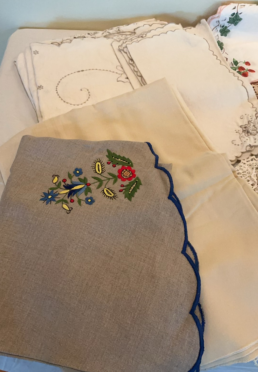 Vintage Table Linens - image 1 of 5