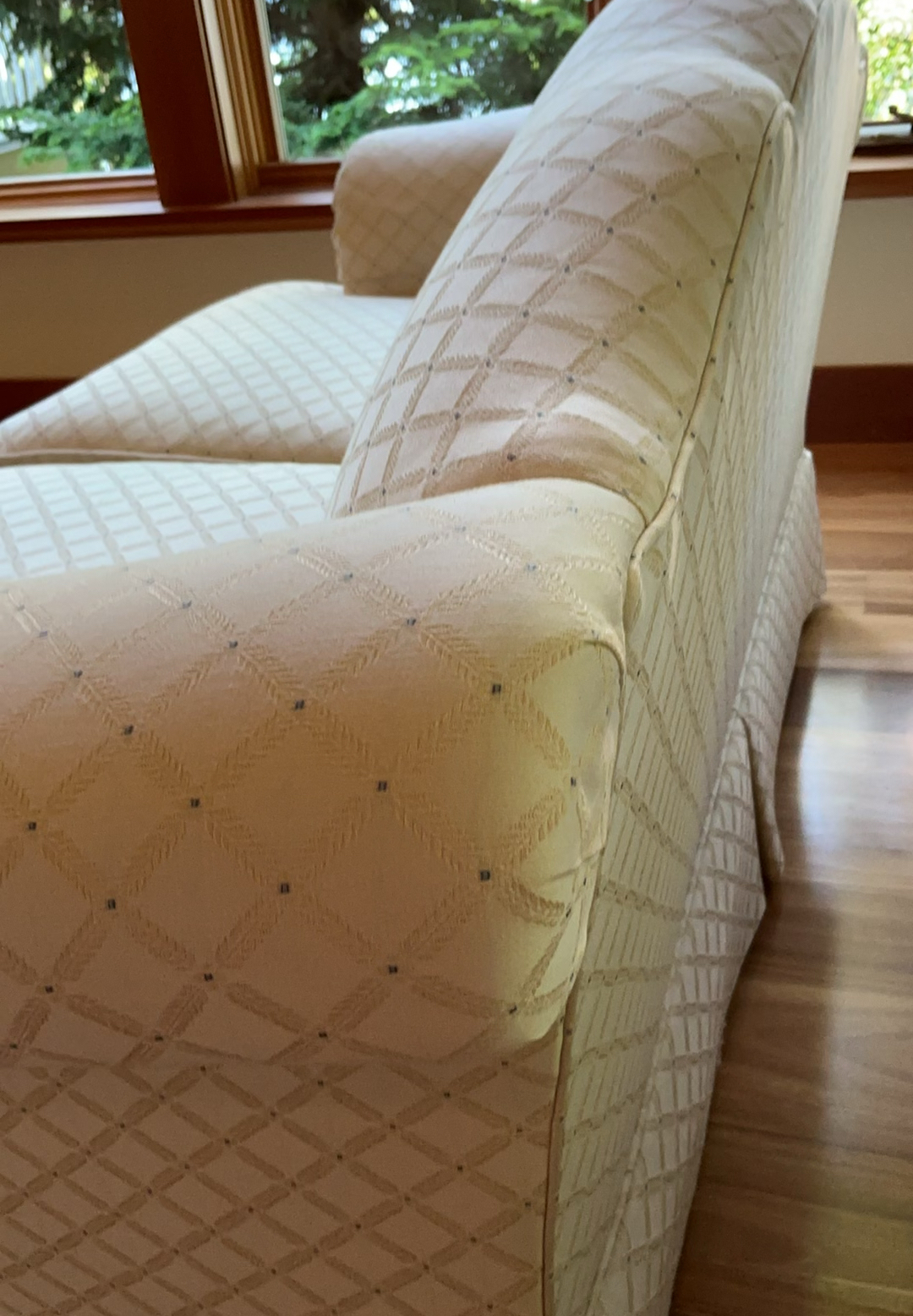 Pennsylvania House Loveseat (1 of 2) - image 6 of 6