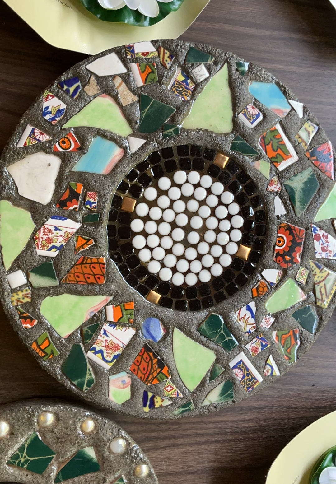 Mosaic Owl Plaques and Water Lily Cluster Arrangements - image 2 of 6