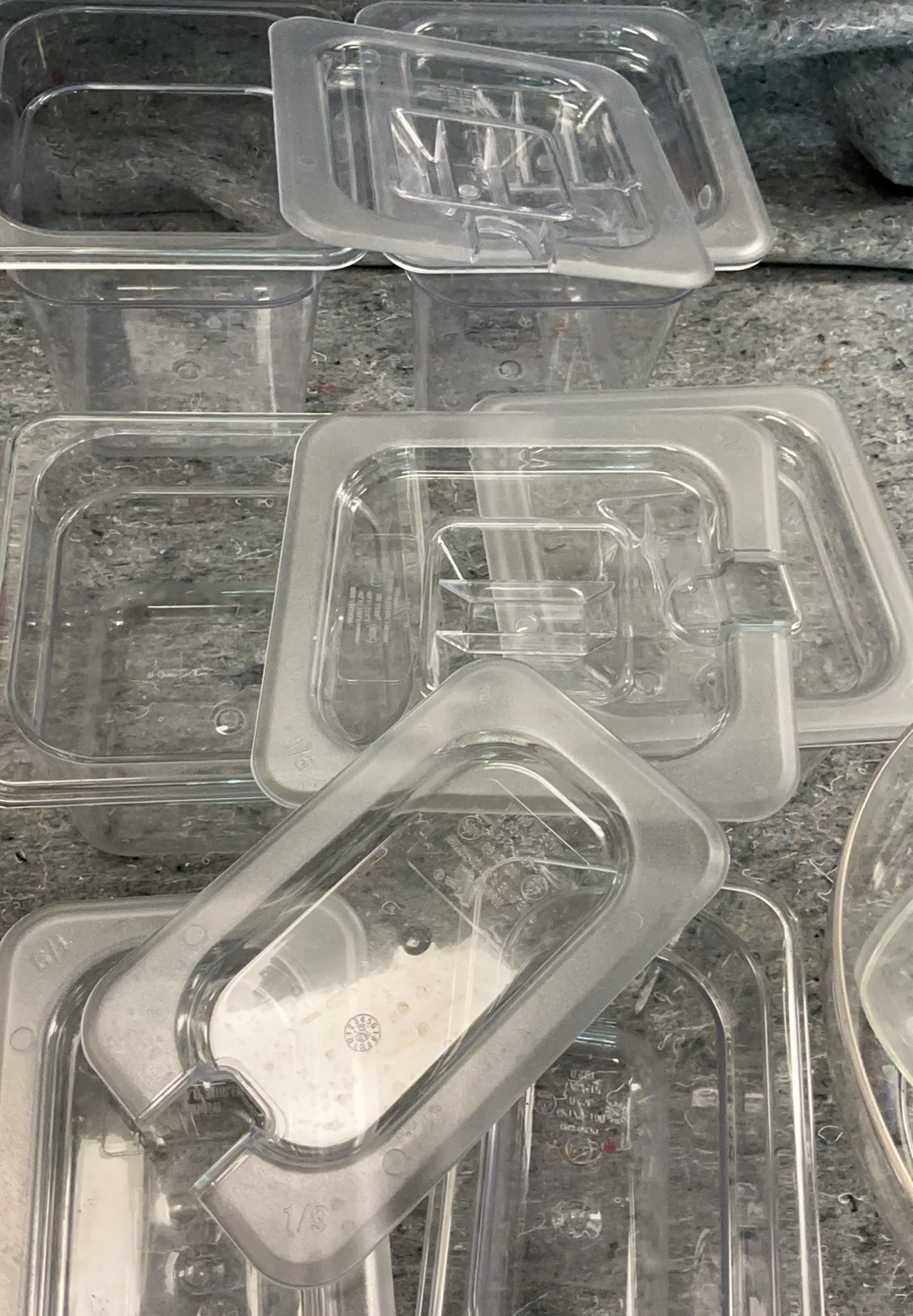 Plastic Salad Bar Containers - image 5 of 6