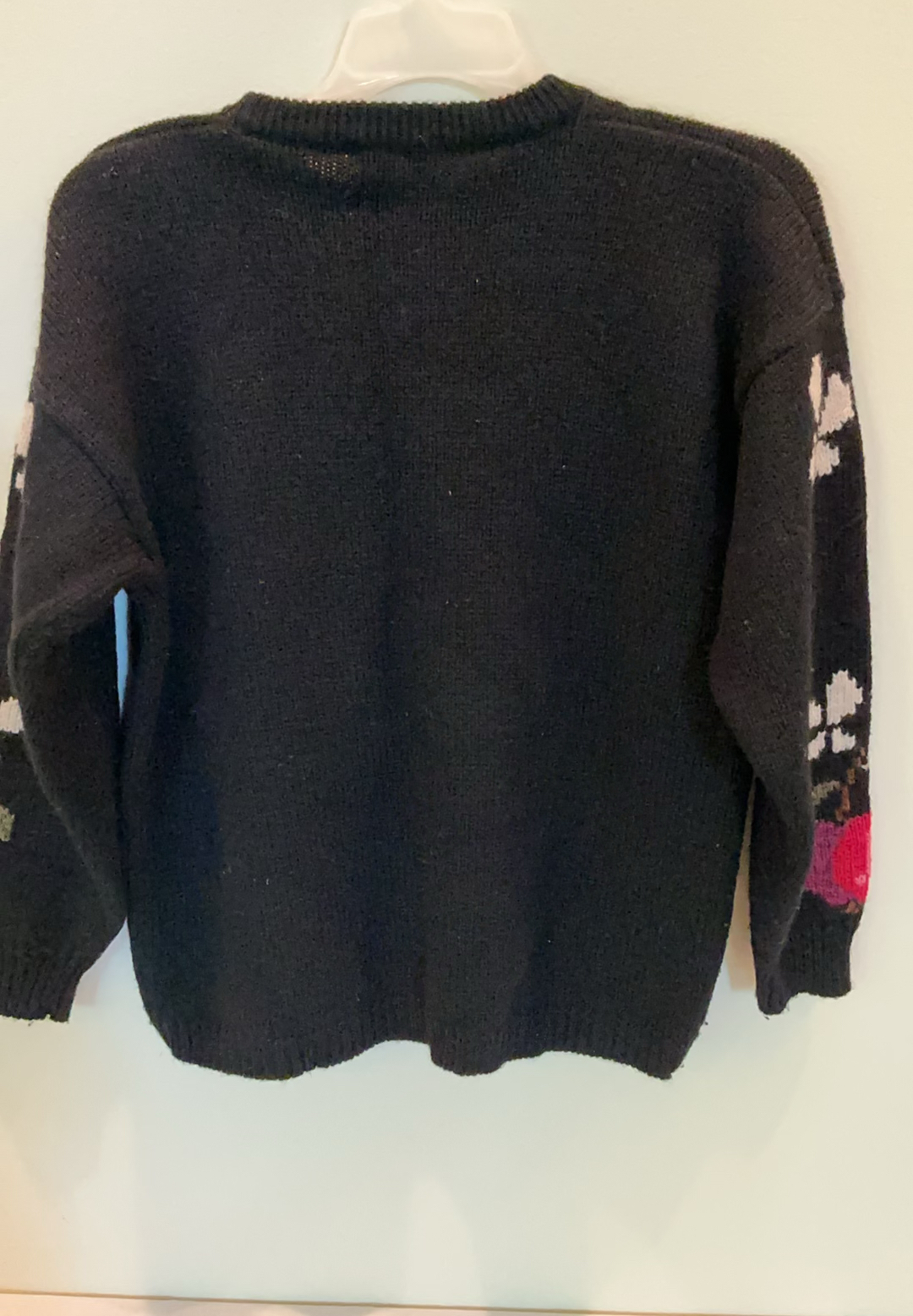 Woman’s Fun Sweaters - image 7 of 15