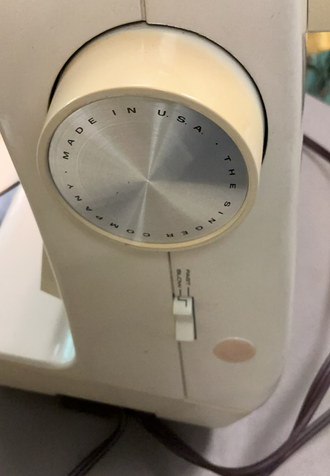 Singer Athena 2000 Sewing Machine 1975 - image 5 of 9