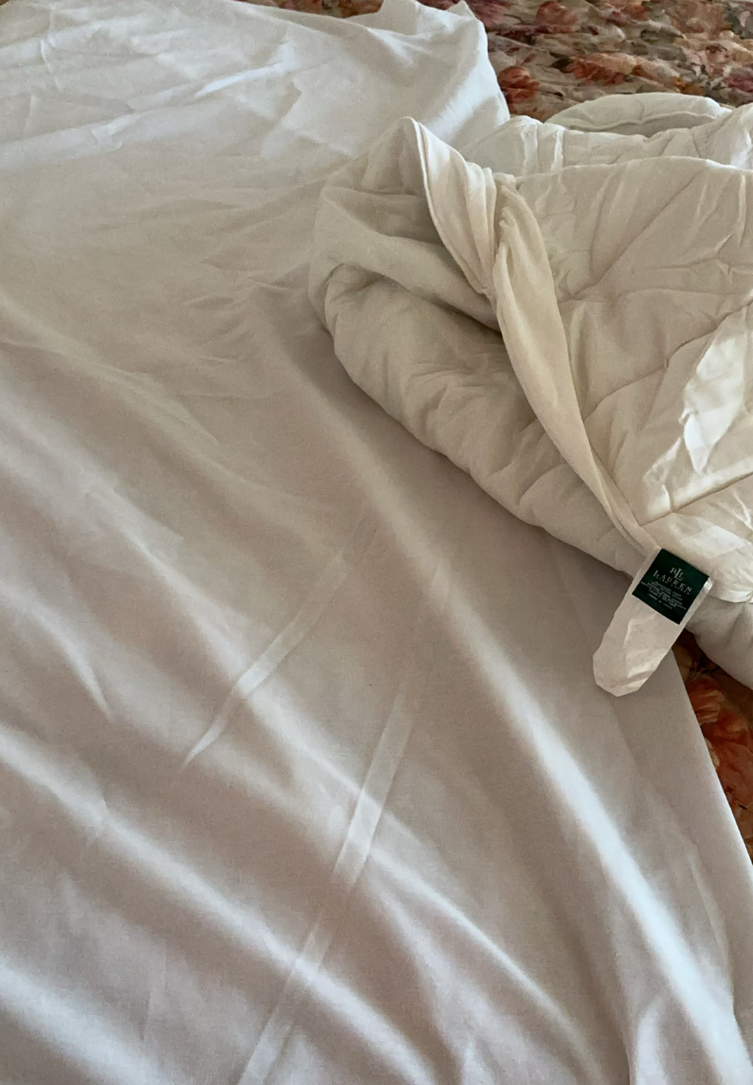 Floral King Sized Comforter, Bedskirt And Mattress Cover - image 4 of 6
