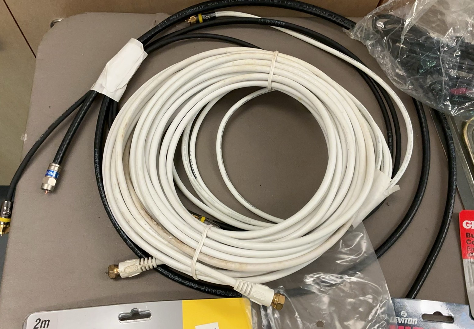TP-Link Router with assorted AV cables and accessories - image 3 of 8