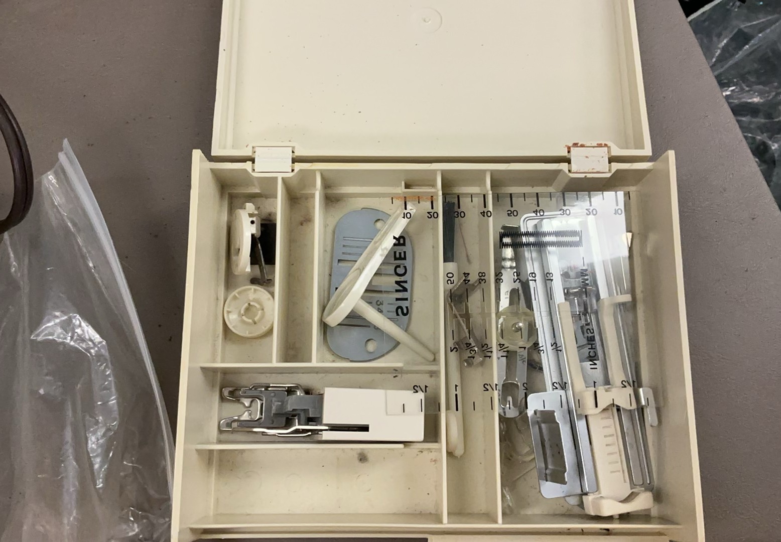 Singer Athena 2000 Sewing Machine 1975 - image 8 of 9