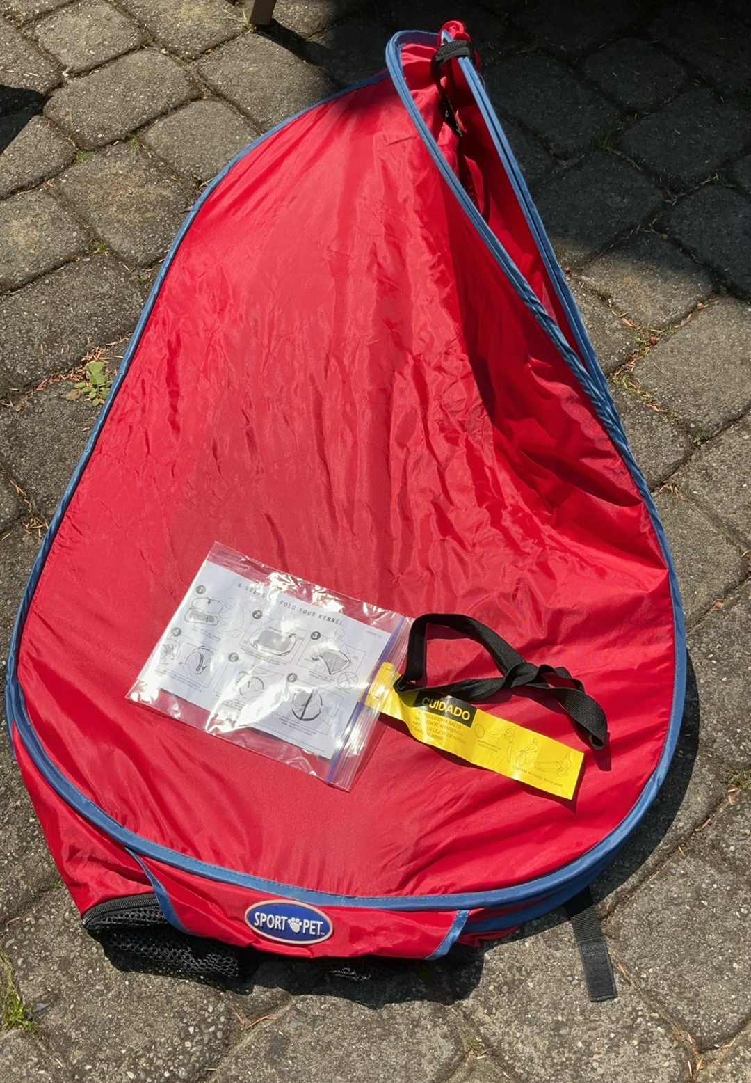 Pet supplies: dog crate, life jacket, water dispenser, and tent bed - image 7 of 9