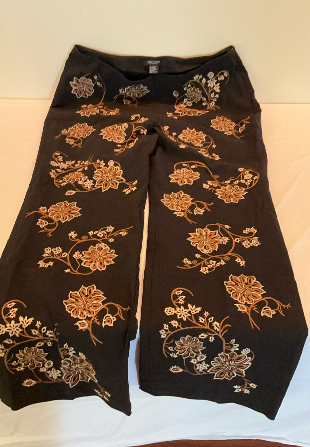 Vintage Velvets And Carole Little - image 10 of 13