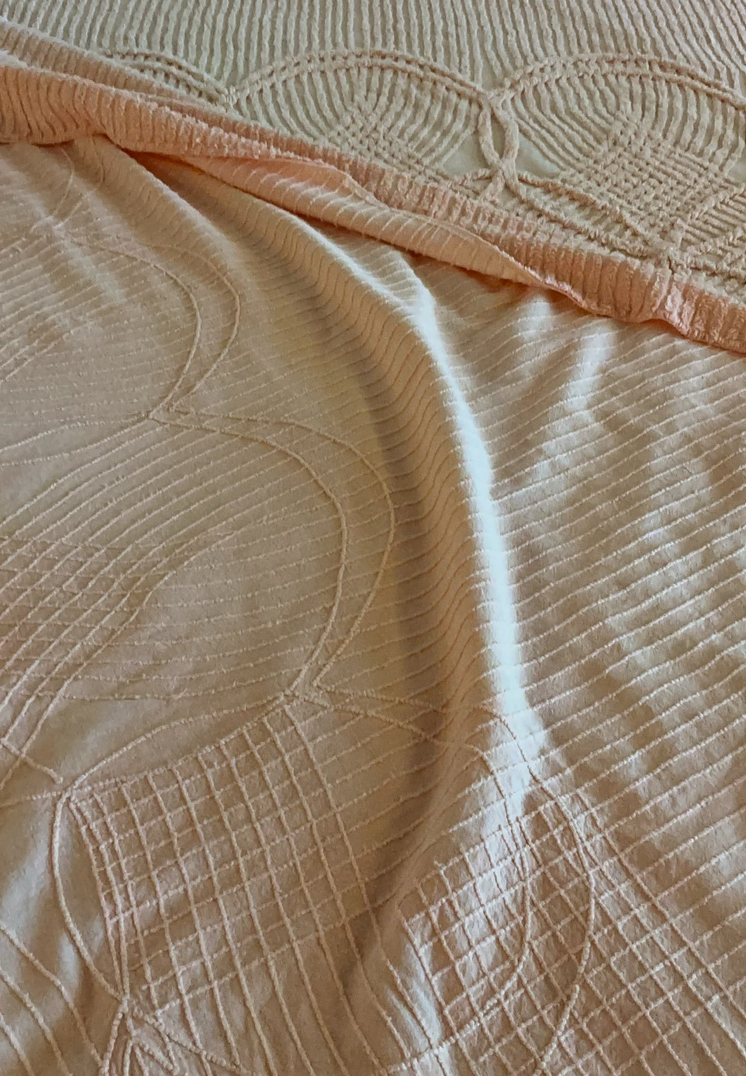 Vintage King Chenille Bedspread And Pilllow cases - image 5 of 5