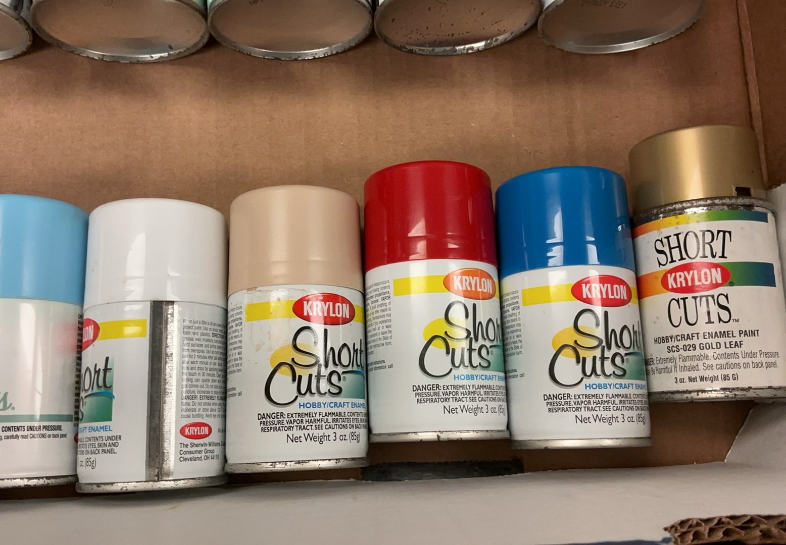Assorted spray paint cans (Krylon, American Accents, Rust-Oleum) - image 9 of 9