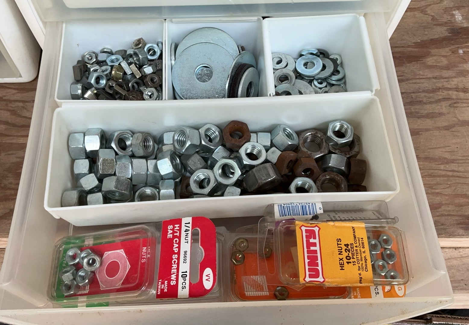Assorted hardware and fasteners in plastic drawers - image 2 of 17