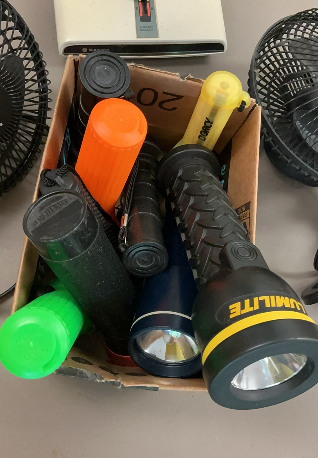 3 Fans And Flashlights - image 2 of 4