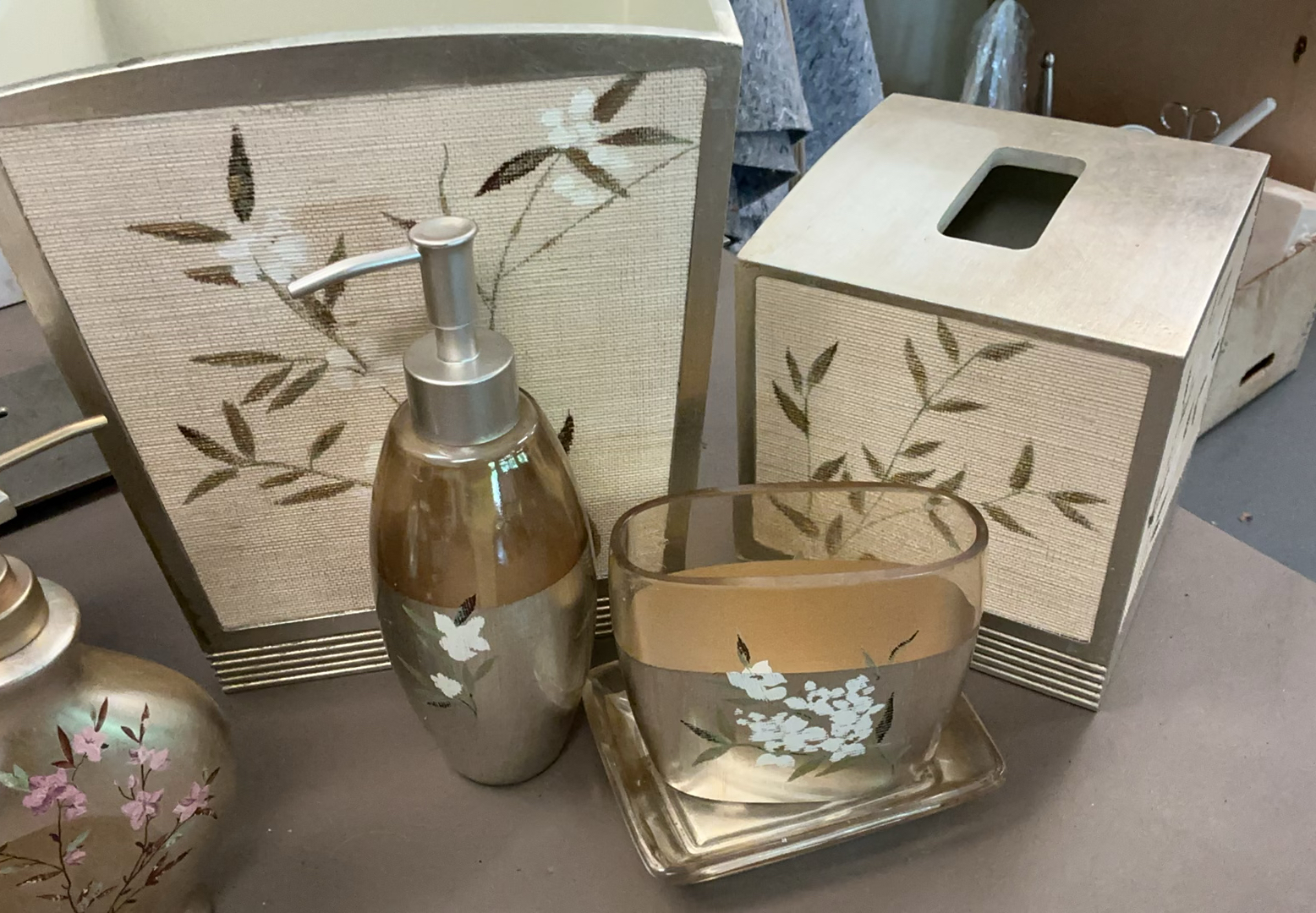 Two Pretty Sets Of Painted Bathroom Decor - image 4 of 5
