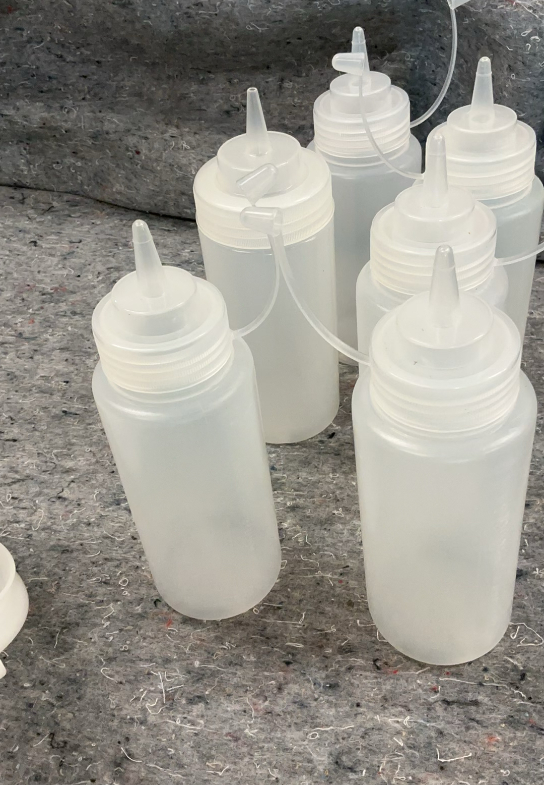 Authentic Tupperware carrying containers - image 4 of 7