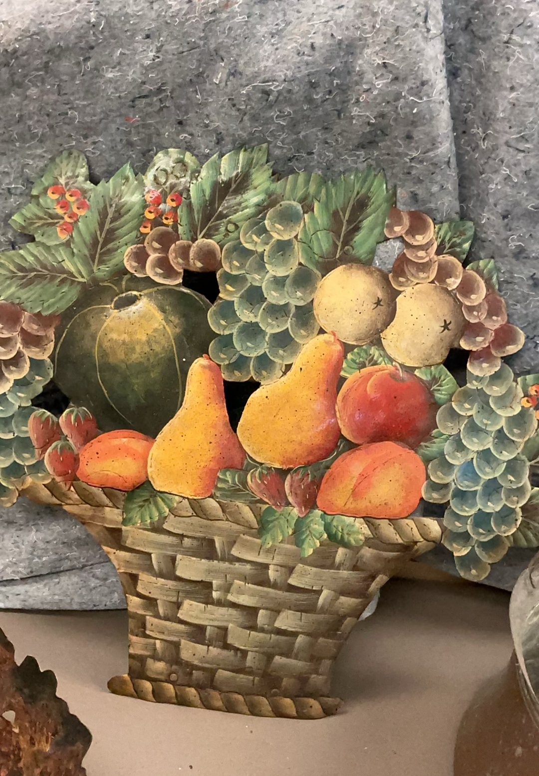 Vintage metal kitchenware and fruit-themed decorative items - image 5 of 8