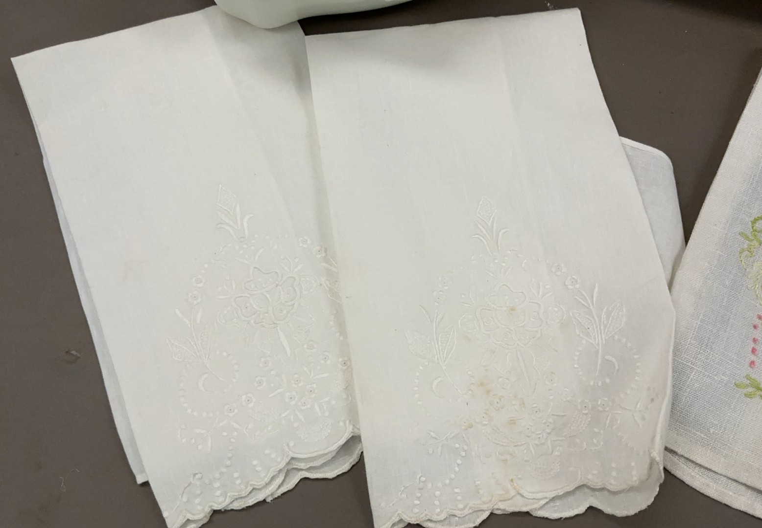 Floral-themed home decor and linens collection - image 7 of 7