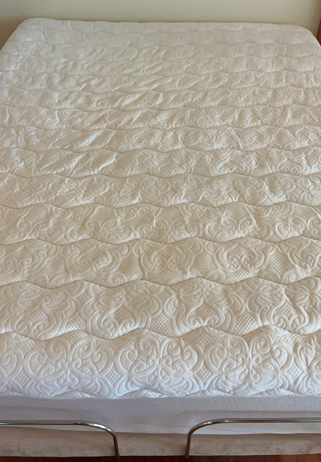 Sleep Science Queen Sized Adjustable Platform Bed - image 1 of 6