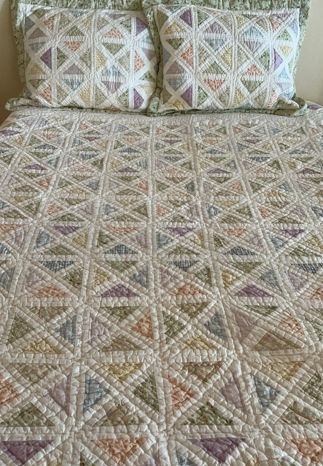 Queen Sized Quilt With Pillows - image 2 of 3
