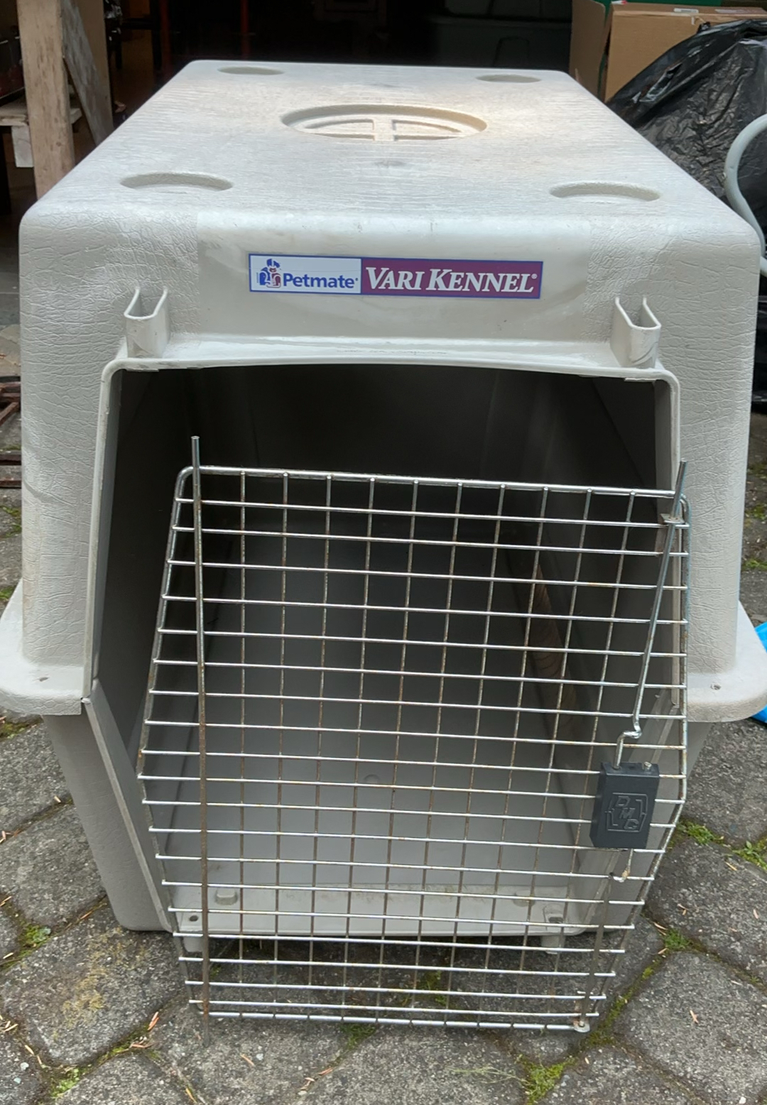 Large Dog House And Crate - image 8 of 10