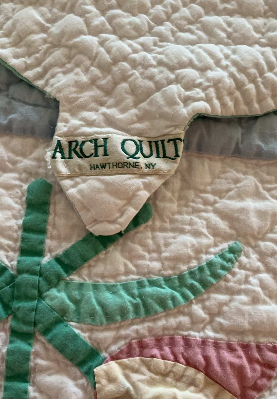 Pastel palm-tree quilt and pink Berkshire Blanket - image 5 of 5