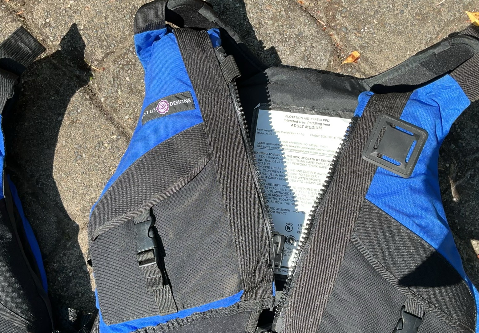 5 Life Jackets - image 3 of 6
