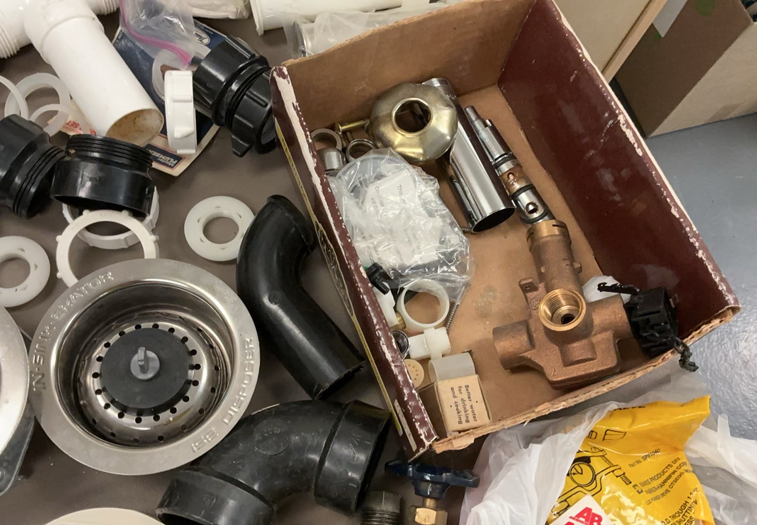 Assorted plumbing fittings, pipes, and fixtures - image 8 of 13