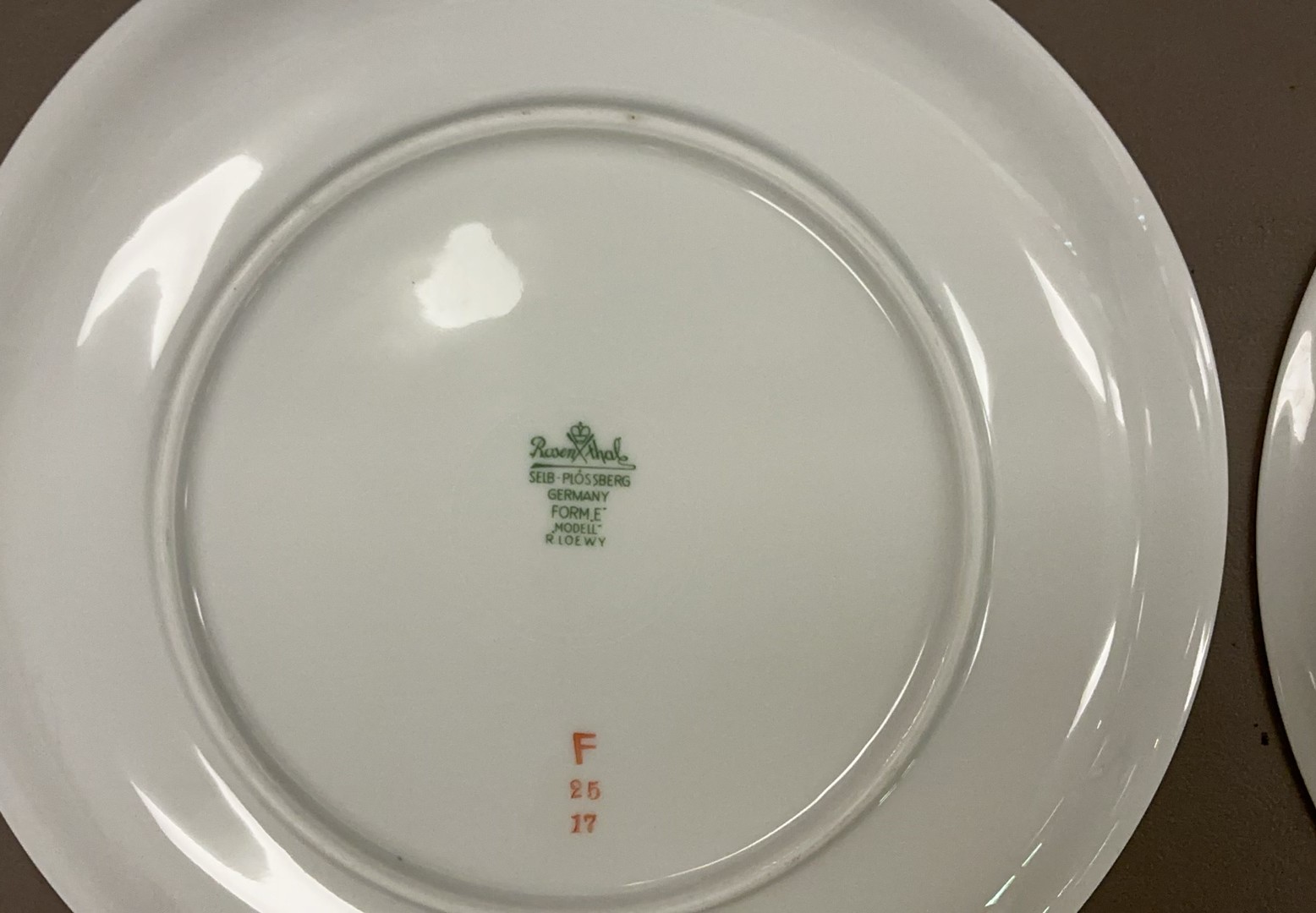 Assorted decorative porcelain plates with Currier & Ives and other motifs - image 9 of 20