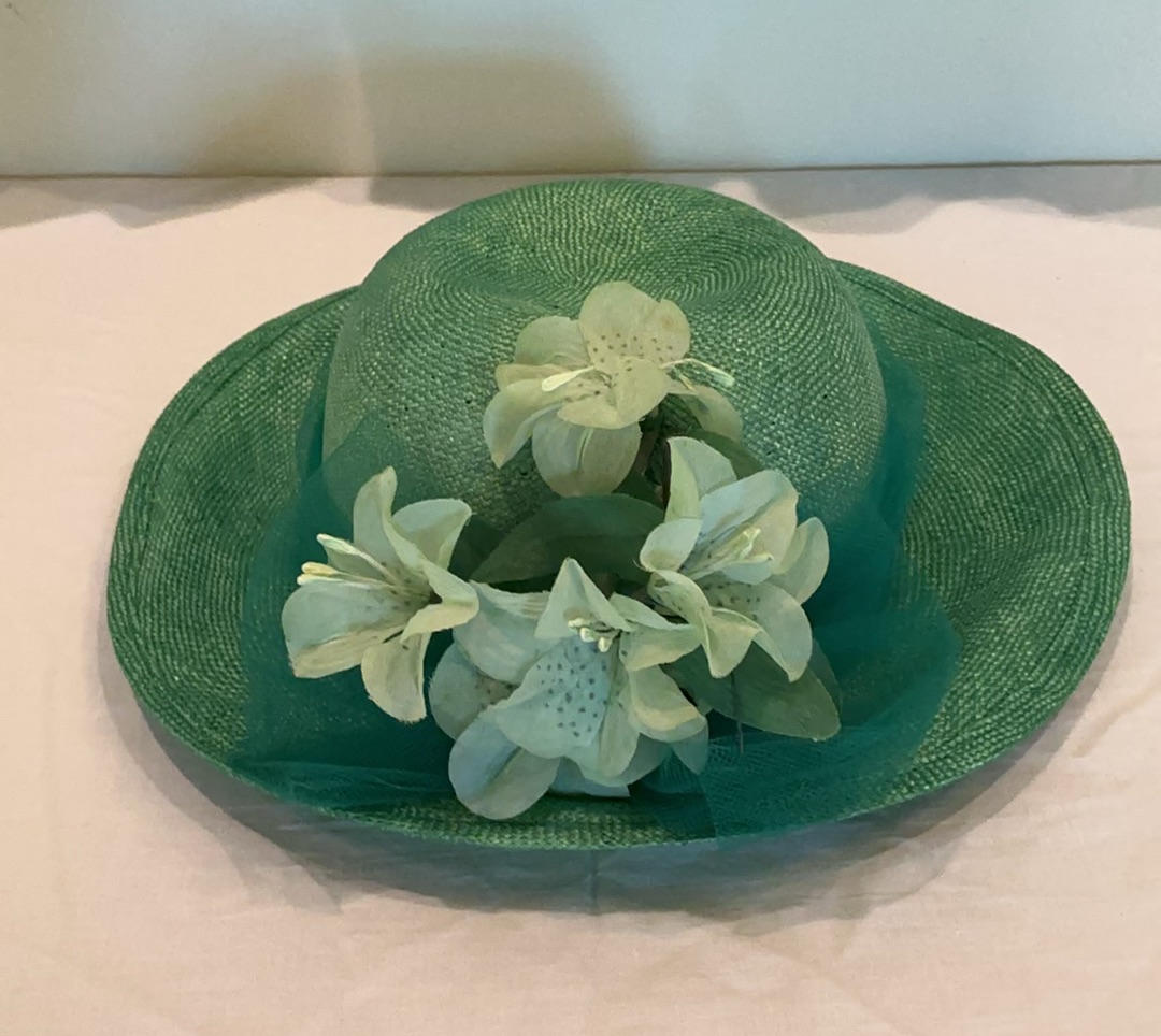 Quality Women's Wear Jackets, White and Green with Matching Hats - image 3 of 12