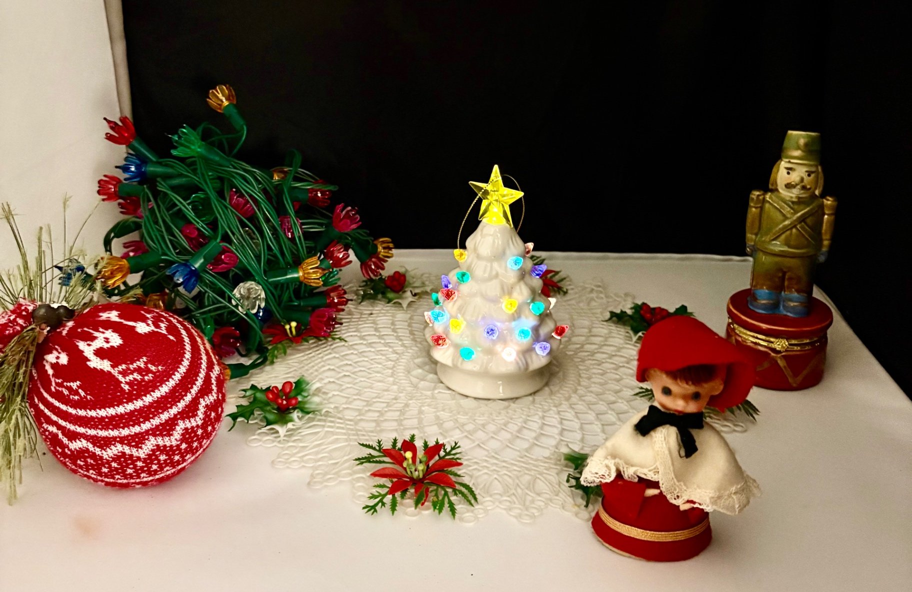 Retro Coca Cola Santa Tray + Vintage Christmas Decor - image 10 of 13