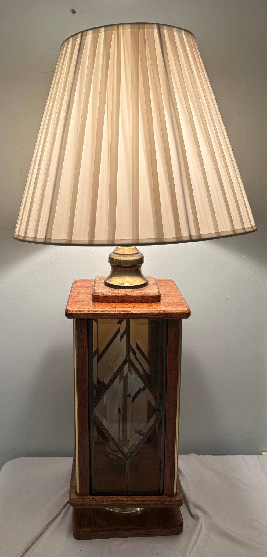 Mid Century Wood and Glass Table Lamp - image 5 of 5