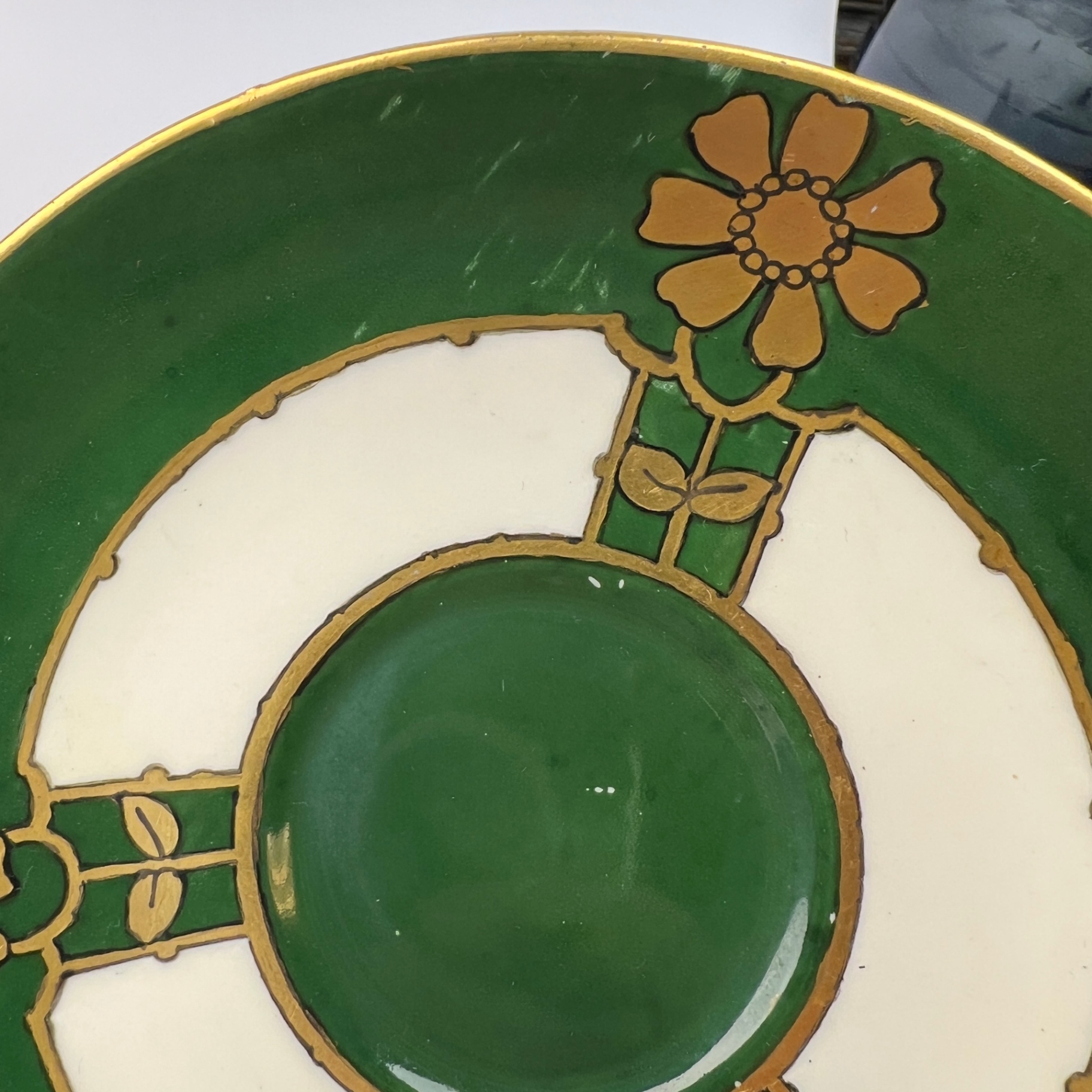 Colclough Irish Themed Hand Painted Teacups and Saucers Green and Gold - image 9 of 10