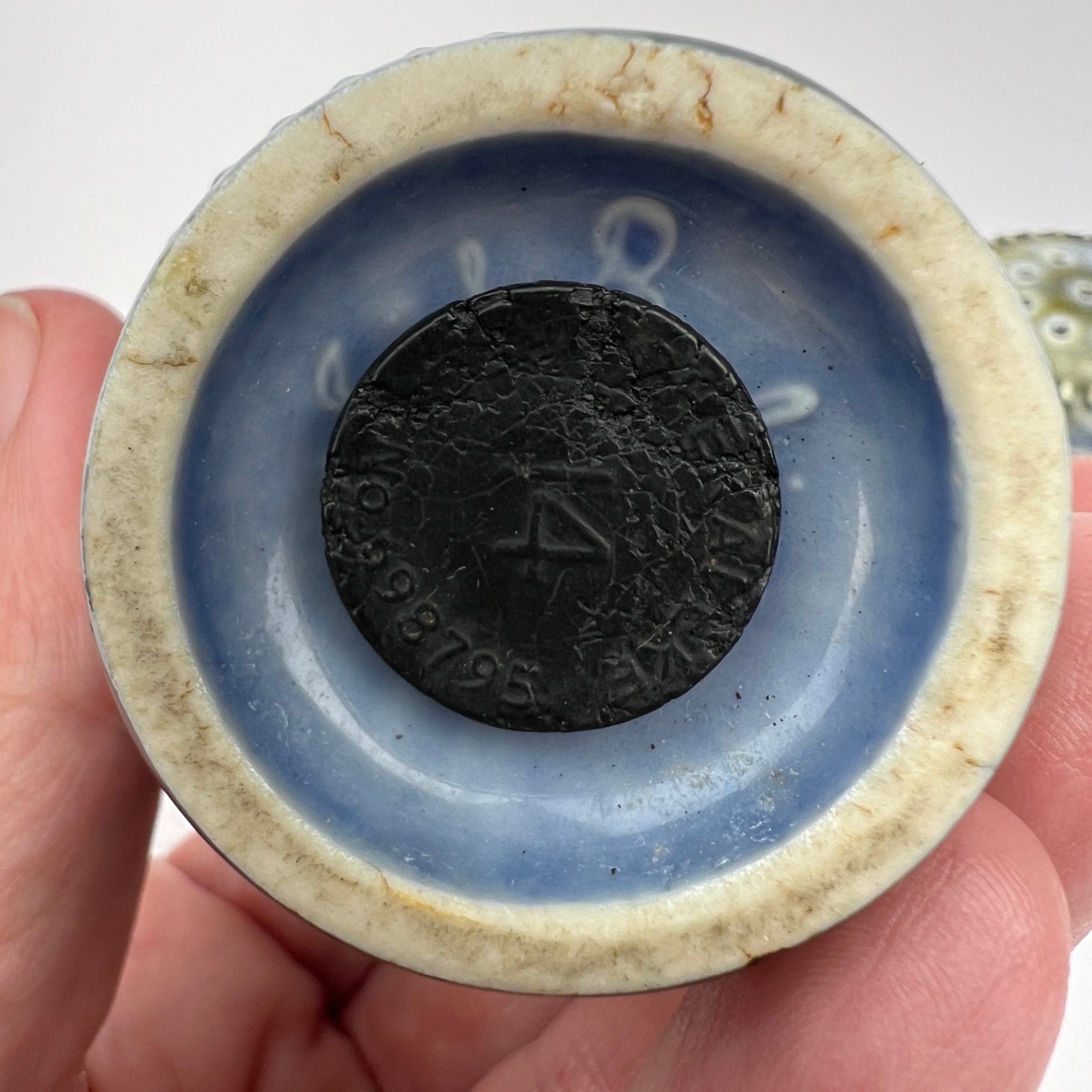 Wade Irish Porcelain Salt and Pepper Shakers Ceramic - image 3 of 4