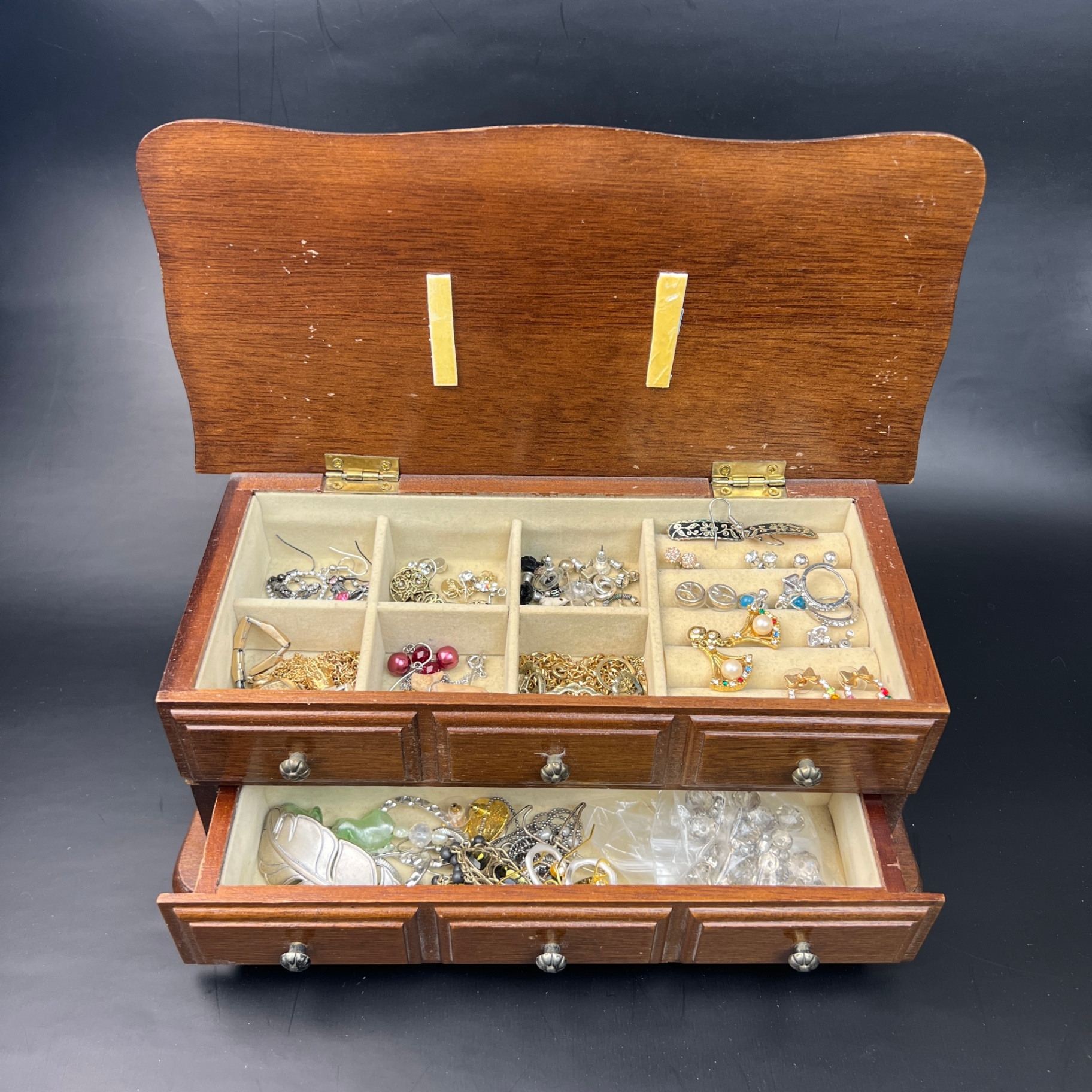 Box of Costume Jewellery Smaller Items Earrings Watch  - image 1 of 5