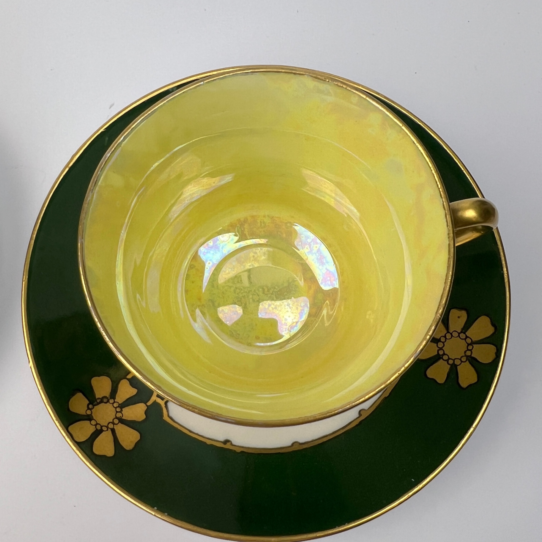 Colclough Irish Themed Hand Painted Teacups and Saucers Green and Gold - image 6 of 10