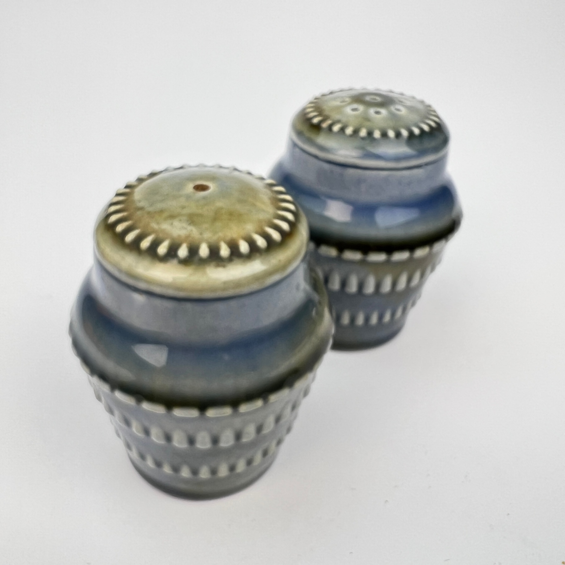 Wade Irish Porcelain Salt and Pepper Shakers Ceramic - image 4 of 4