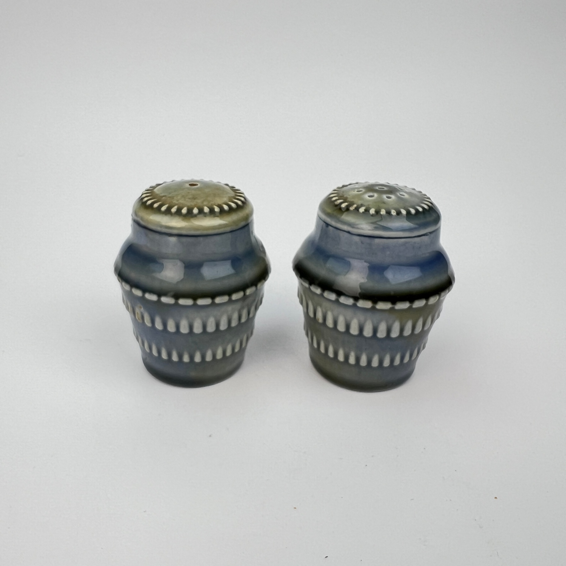 Wade Irish Porcelain Salt and Pepper Shakers Ceramic - image 1 of 4