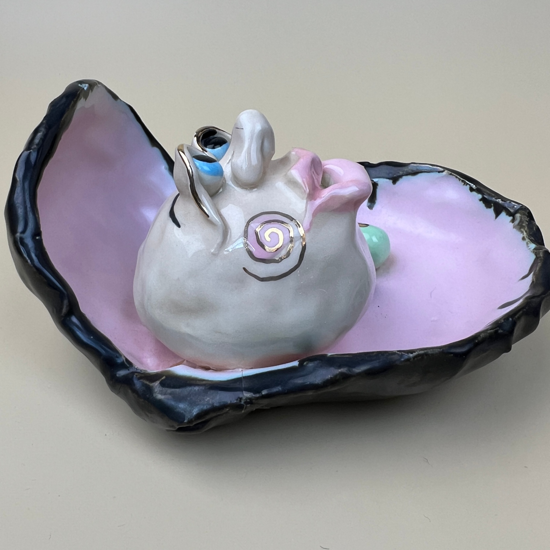 Lorie Schinko Canadian Ceramic Artist Sexy Oyster Clam Figure Whimsical - image 4 of 7