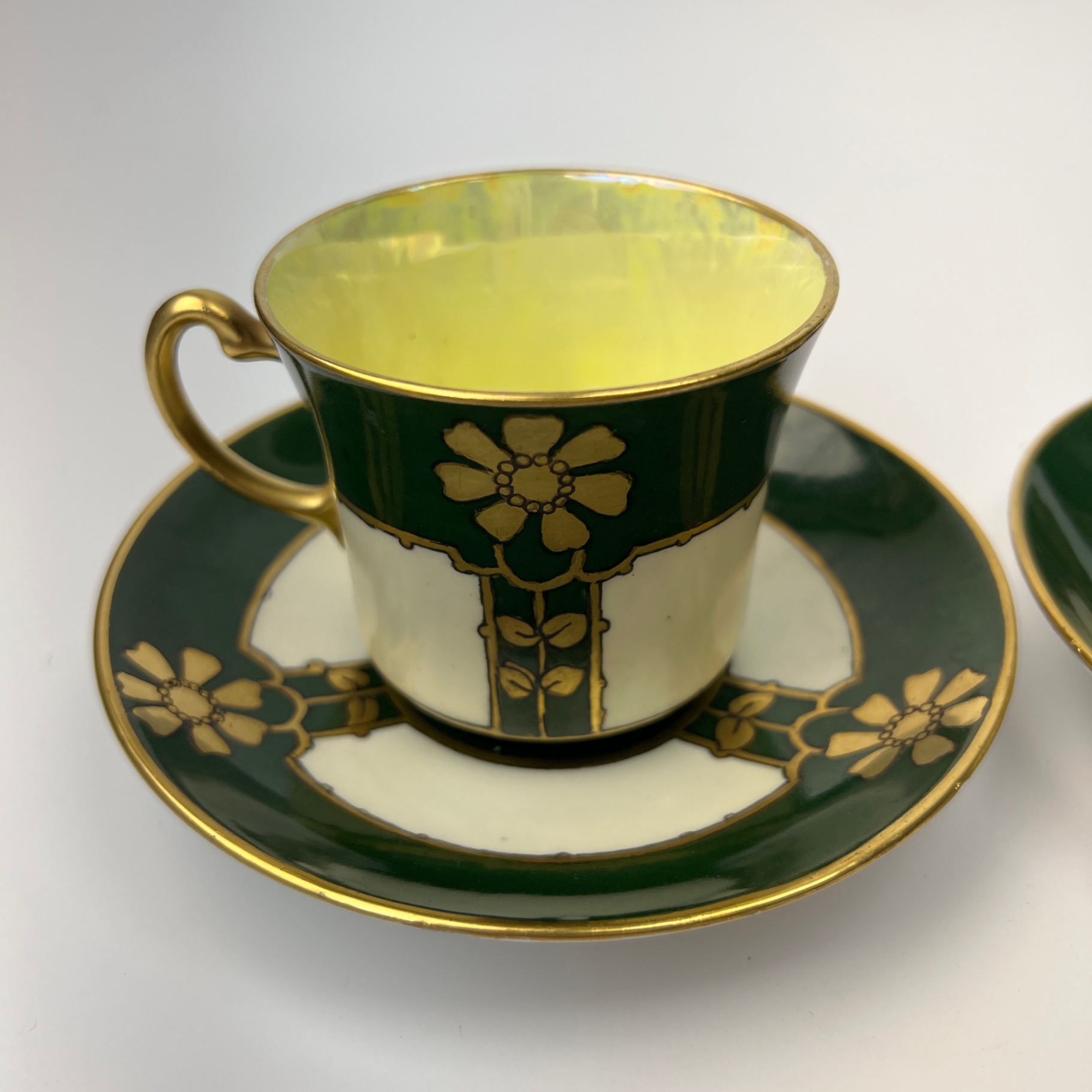 Colclough Irish Themed Hand Painted Teacups and Saucers Green and Gold - image 3 of 10