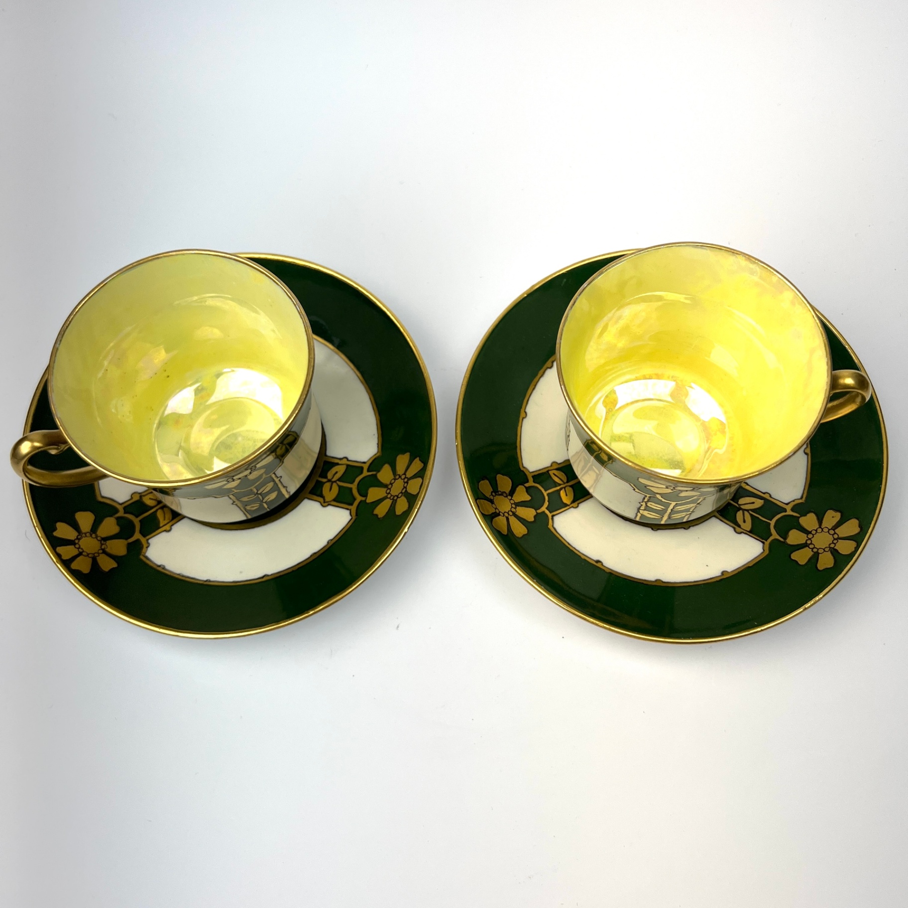 Colclough Irish Themed Hand Painted Teacups and Saucers Green and Gold - image 10 of 10