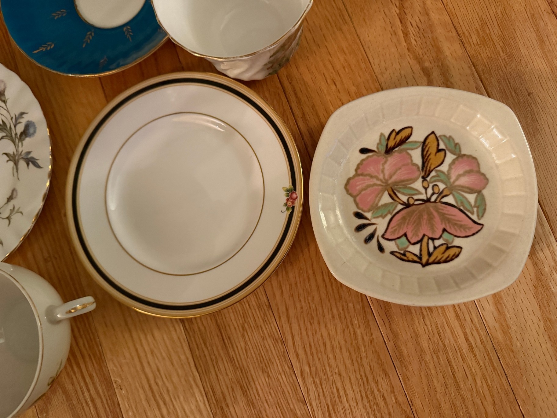 Lot of Random Teacups and Saucers Some Bone China - image 3 of 13