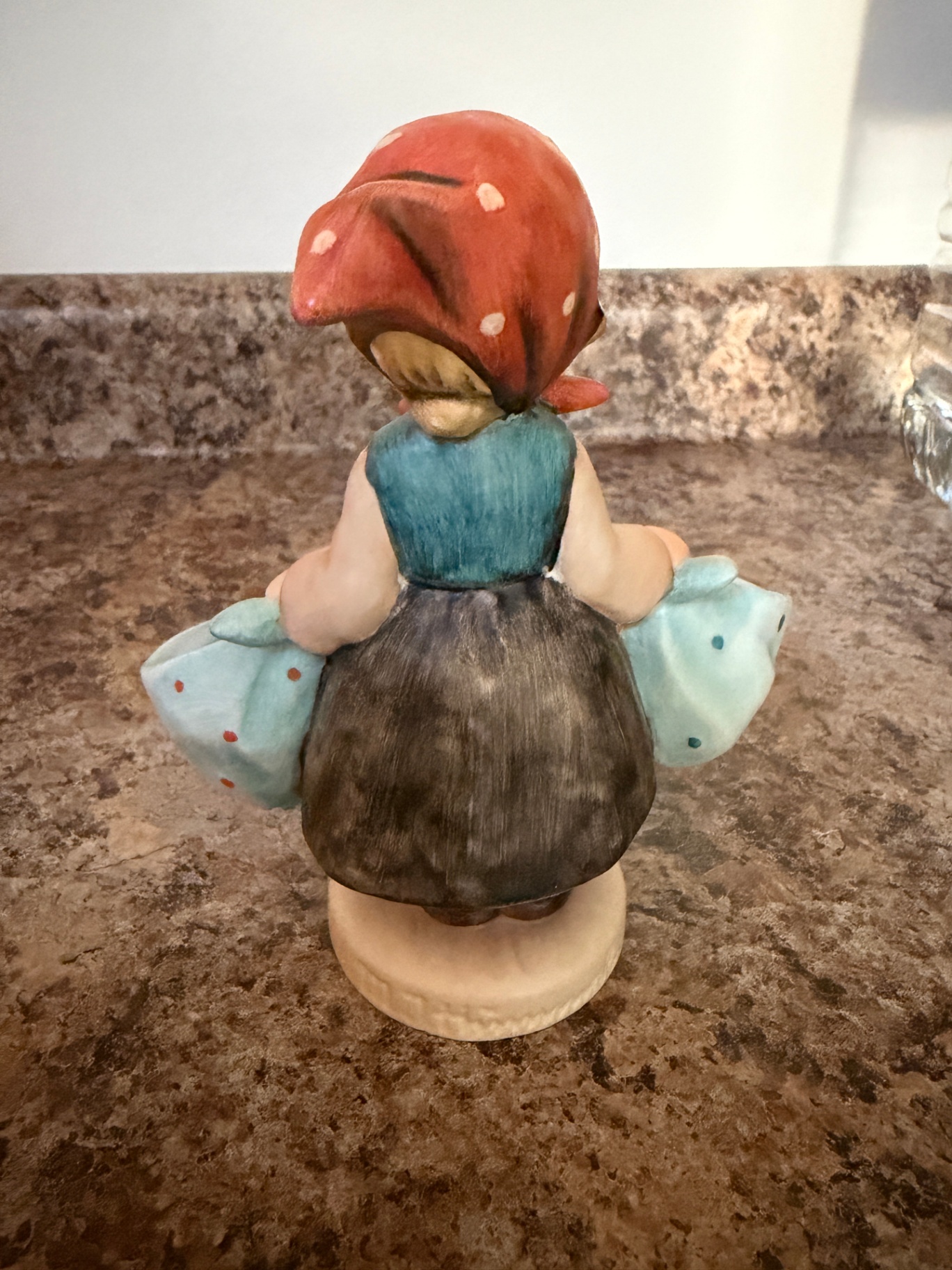 Goebel Hummel Figurine "Mother's Darling" - image 2 of 4