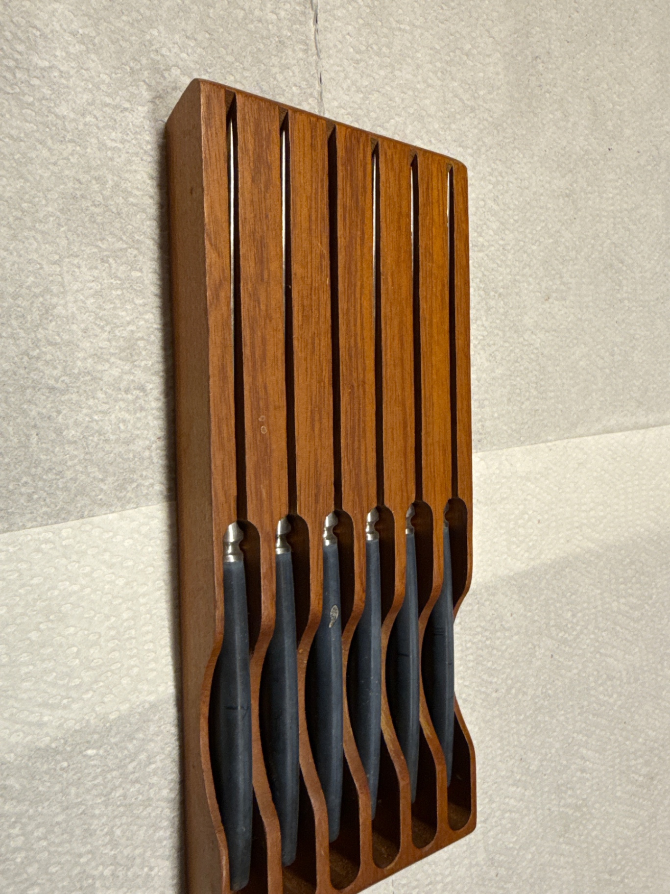 Wooden knife block with stainless steel kitchen knives - image 1 of 3