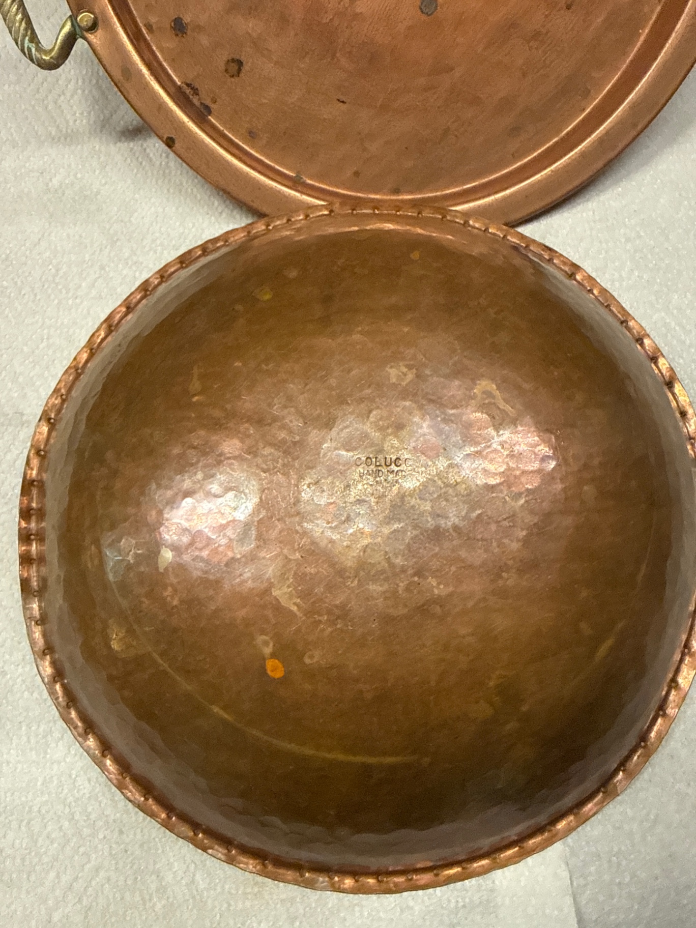 Hammered copper pot with lid - image 2 of 3