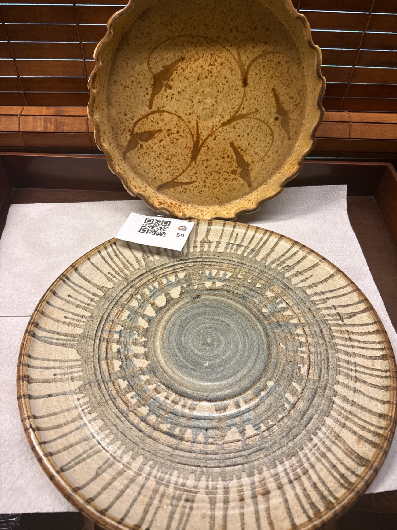 Ceramic plate and fish-motif bowl - image 1 of 3